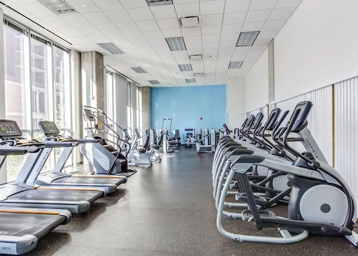 Downtown 2bd Gym Near Park Museums #4 *